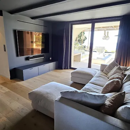 Βίλα De Maitre Avec Piscine Privee Pour 14 Personnes, Climatisation Et Animaux Admis - Fr-1-768-62 *