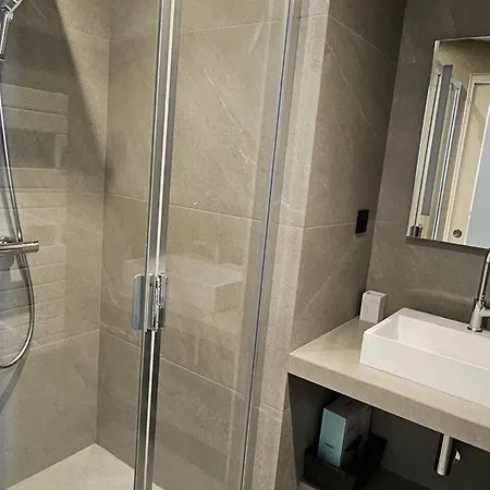De Maitre Avec Piscine Privee Pour 14 Personnes, Climatisation Et Animaux Admis - Fr-1-768-62 لي إيسامبر